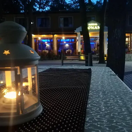 Hotel Комплекс Корал Конак С. Партизани Обл Варна *